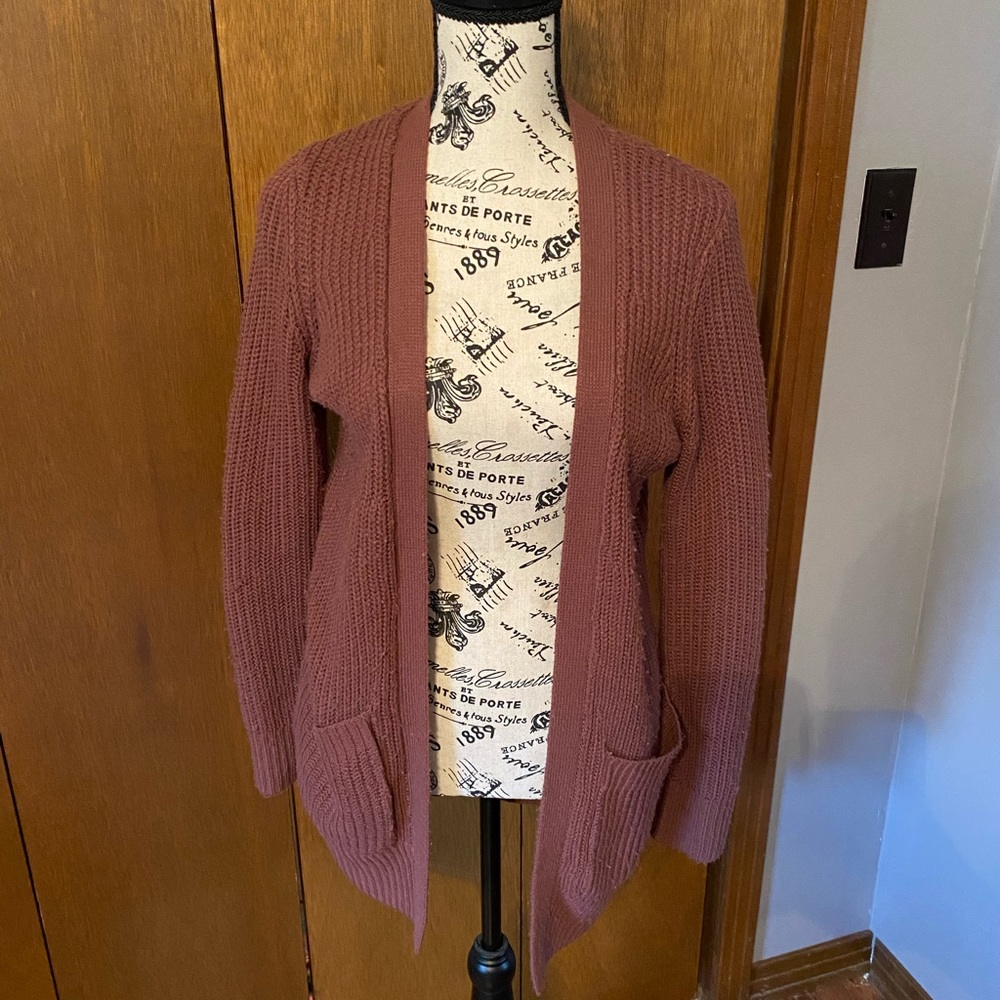 MAROON CARDIGAN